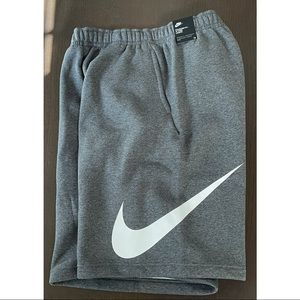 NEW Nike Sportswear Club Shorts